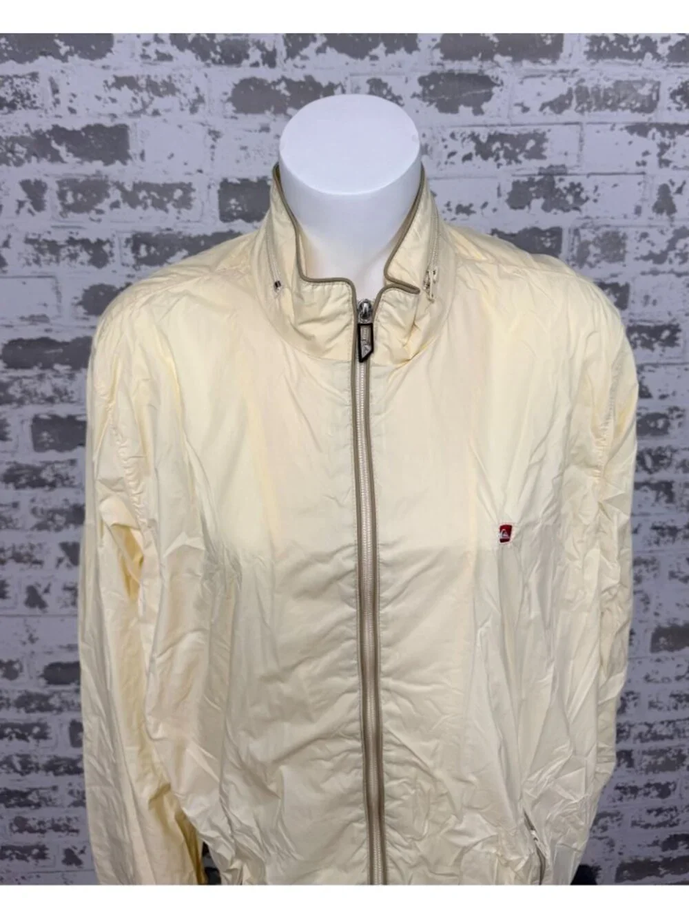 Quiksilver yellow Full-Zip Lightweight Windbreaker Jacket - Men's Size M